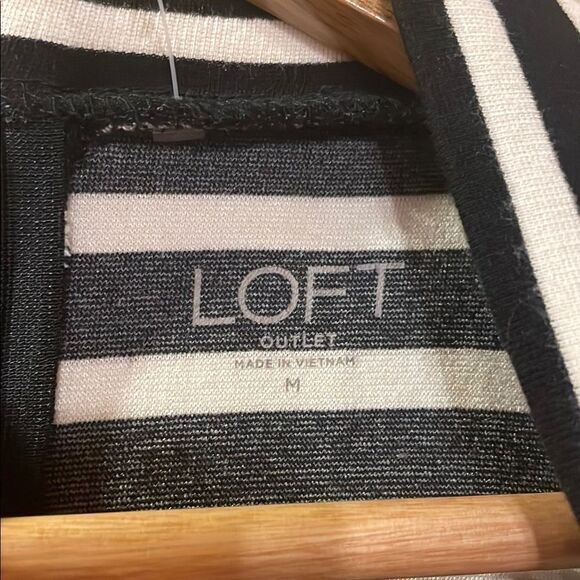 LOFT Black and White Fitted Tank Top with Mandarin Collar - Picture 2 of 8